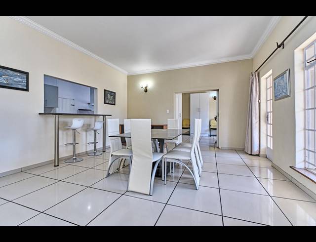 4 BEDROOM HOUSE FOR SALE IN BENMORE GARDENS